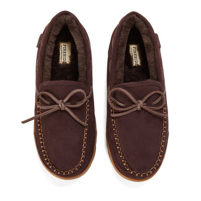 Men's Fireside by Dearfoams Forster Genuine Shearling Moc With Stitching | Dearfoams