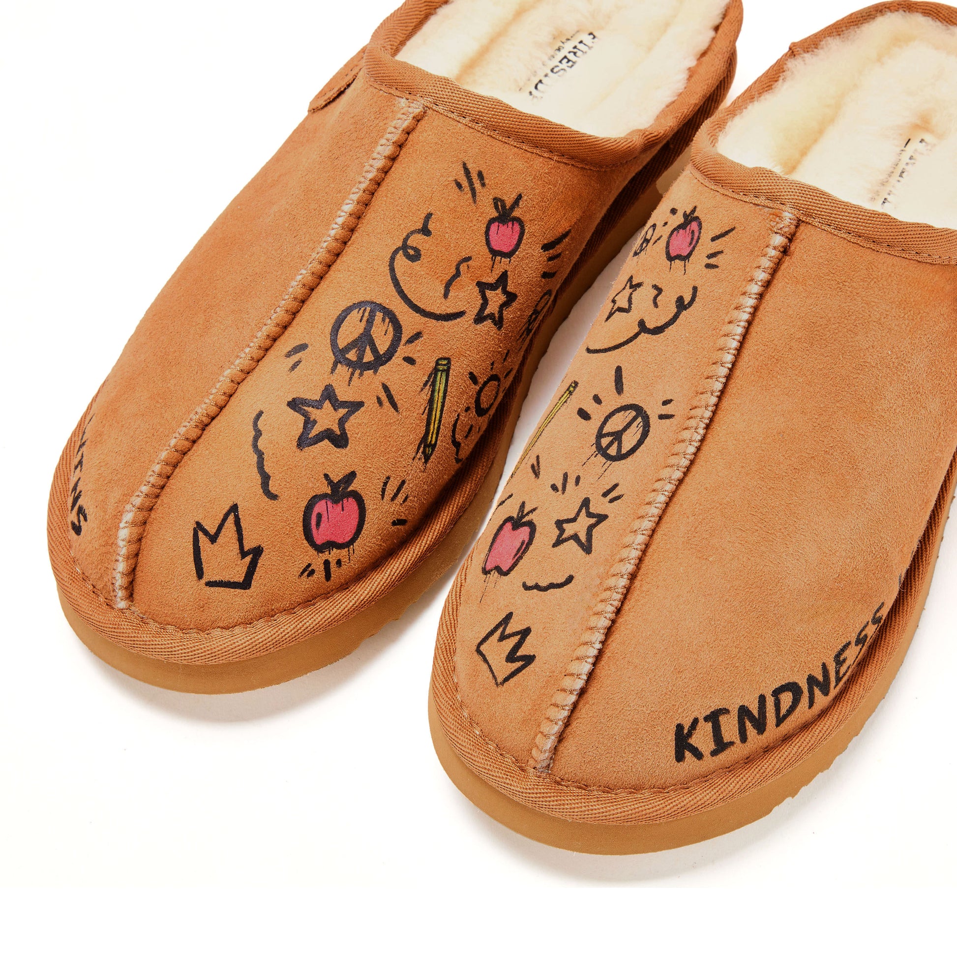 Men's Fireside by Dearfoams Kindness Wins Grafton Genuine Shearling Clog-Online Exclusive | Dearfoams