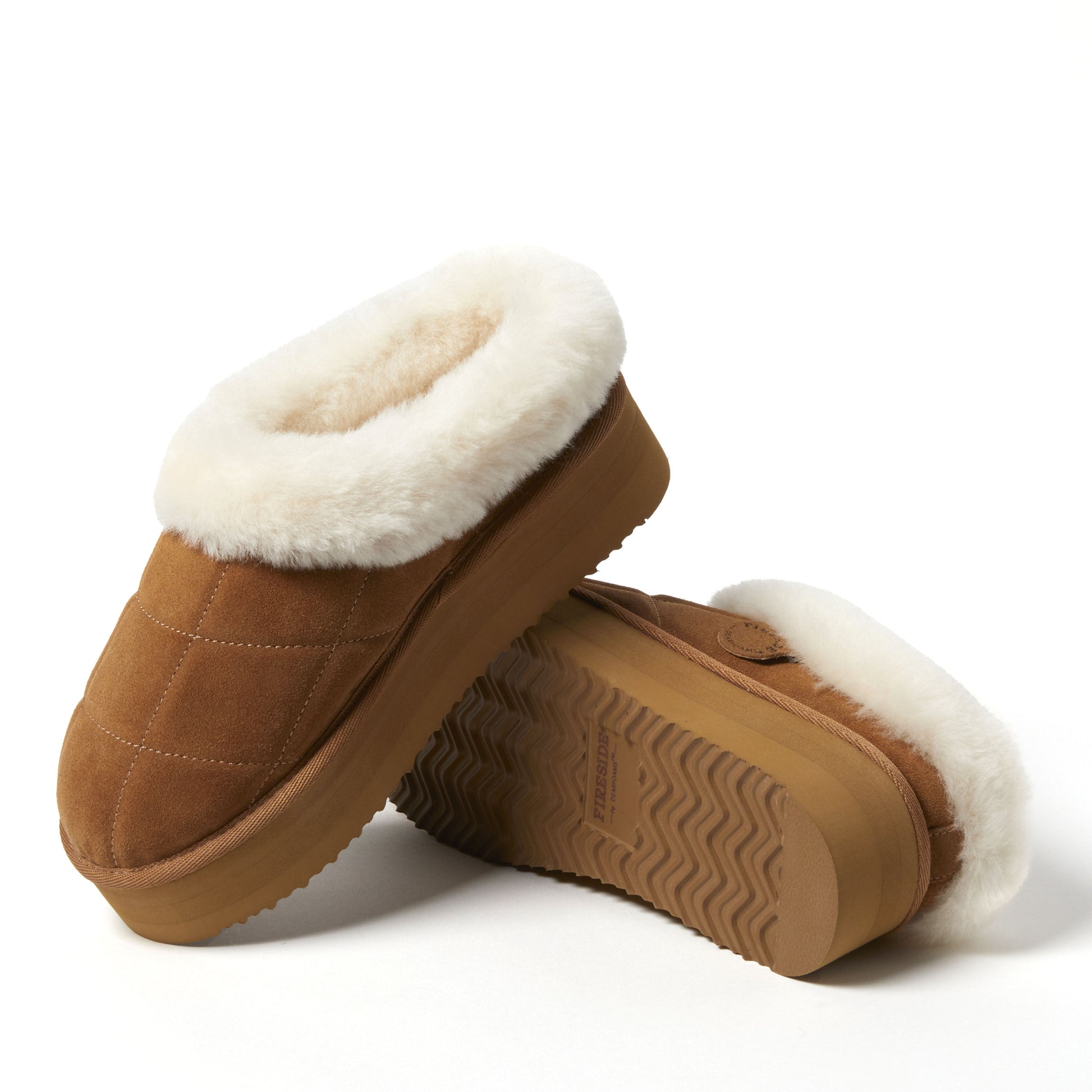 Women's Fireside by Dearfoams Bendigo Genuine Shearling Quilted Platform Clog | Dearfoams