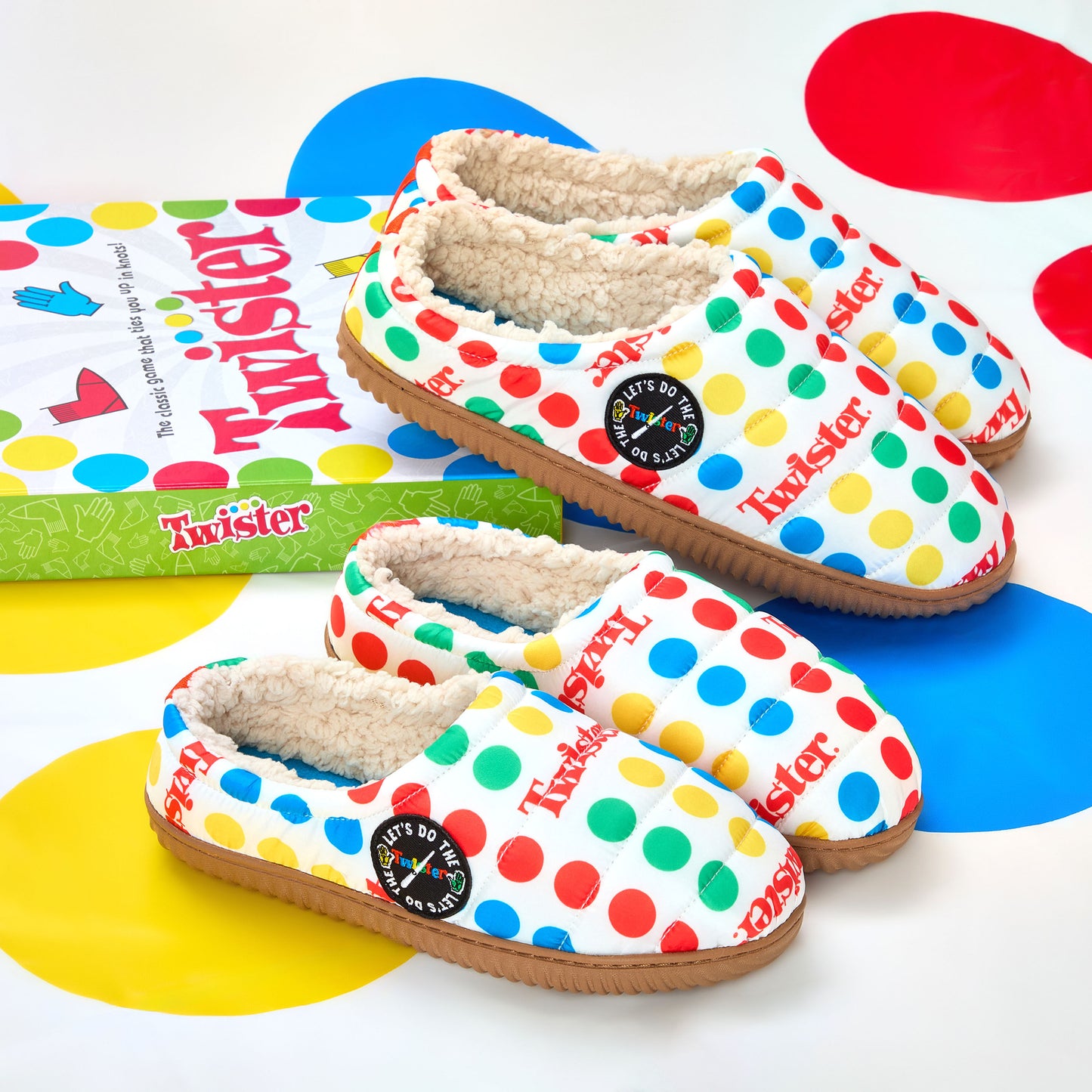 Dearfoams + Game Night Limited Edition Men's Clog | Dearfoams